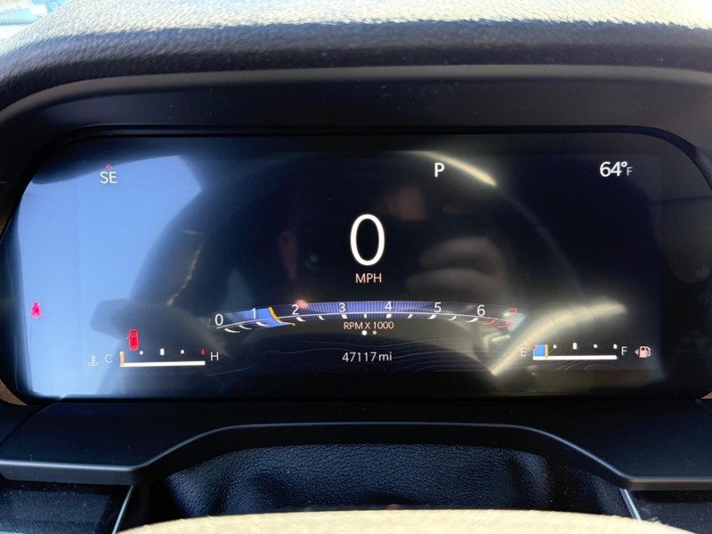 Jeep Grand Cherokee L Vehicle Image 24