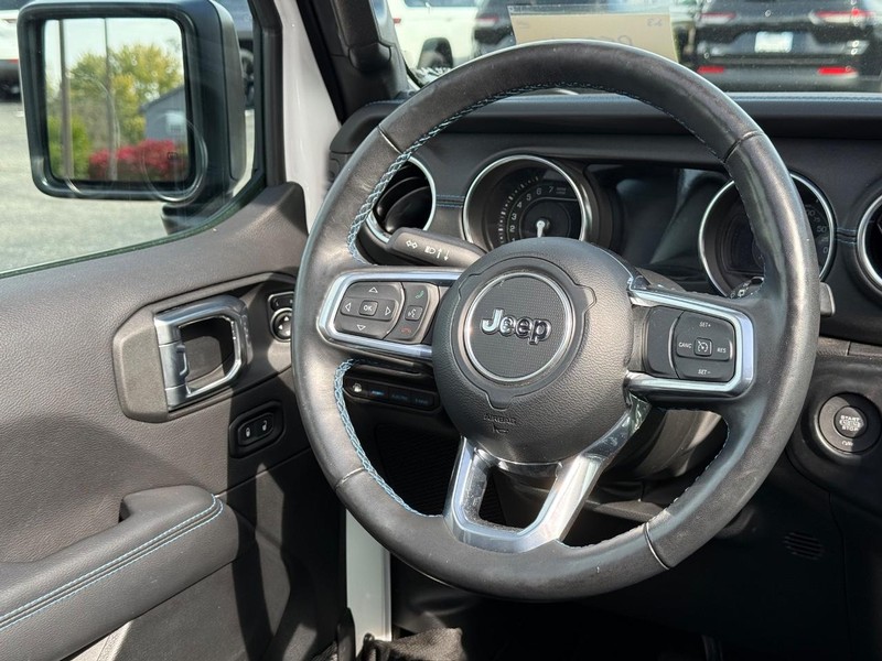 Jeep Wrangler 4xe Vehicle Image 13