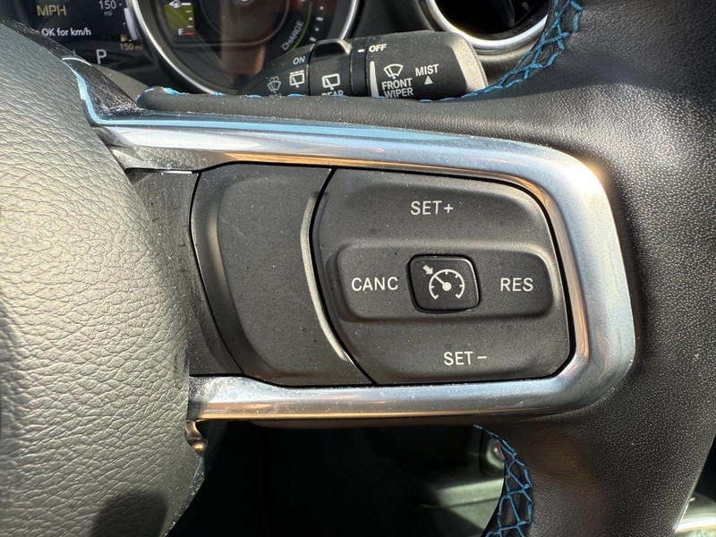 Jeep Wrangler 4xe Vehicle Image 15