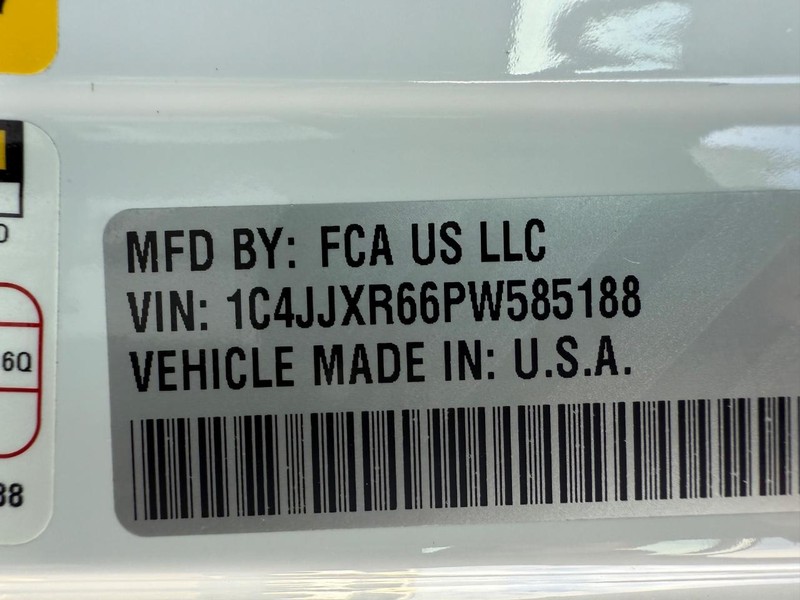 Jeep Wrangler 4xe Vehicle Image 28