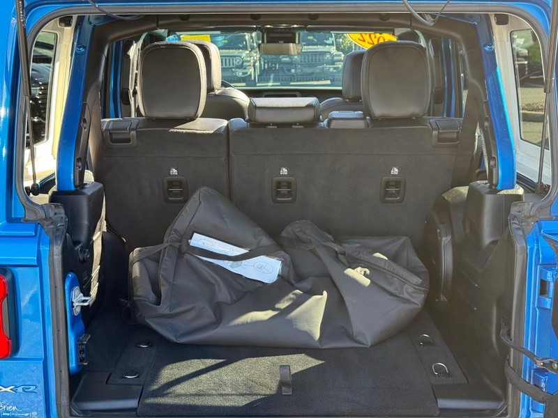 Jeep Wrangler 4xe Vehicle Image 07