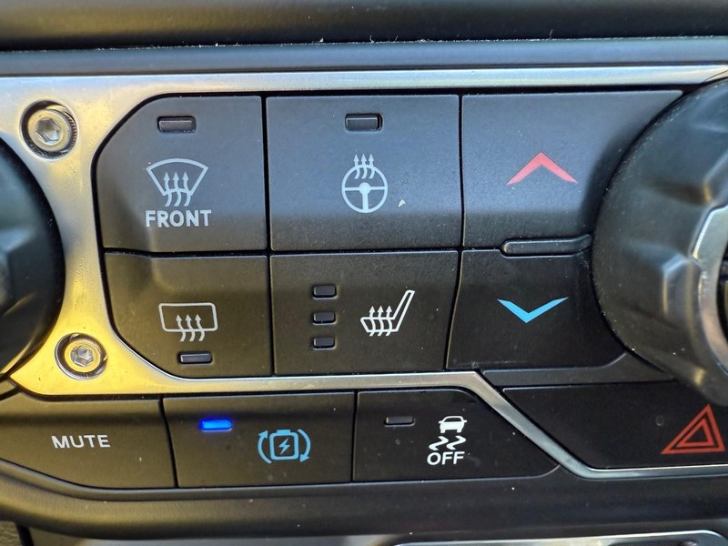 Jeep Wrangler 4xe Vehicle Image 17