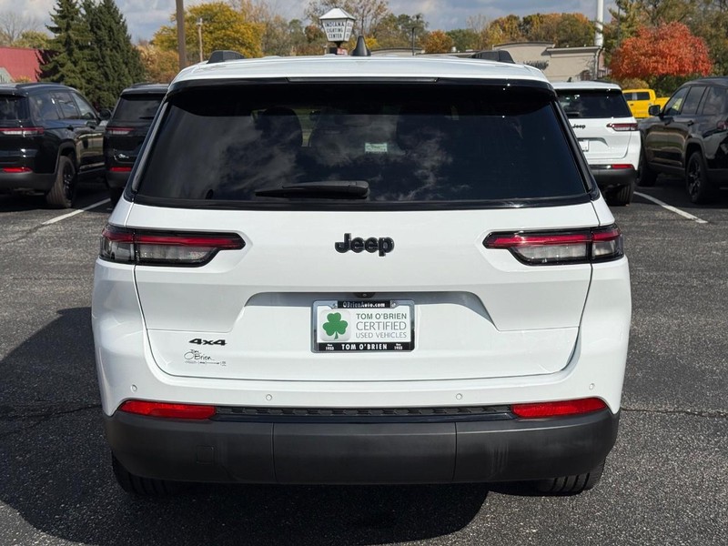 Jeep Grand Cherokee L Vehicle Image 04