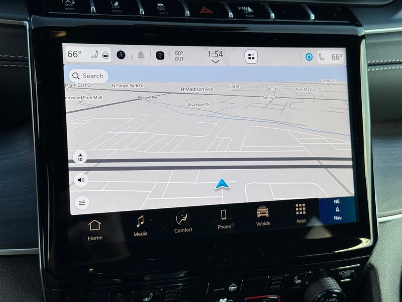 Jeep Grand Cherokee Vehicle Image 12