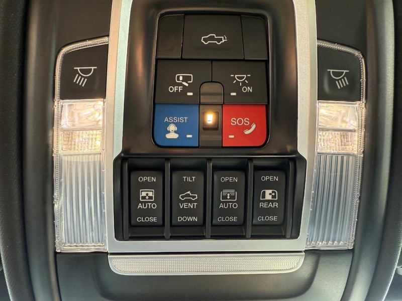 Ram 1500 Vehicle Image 21