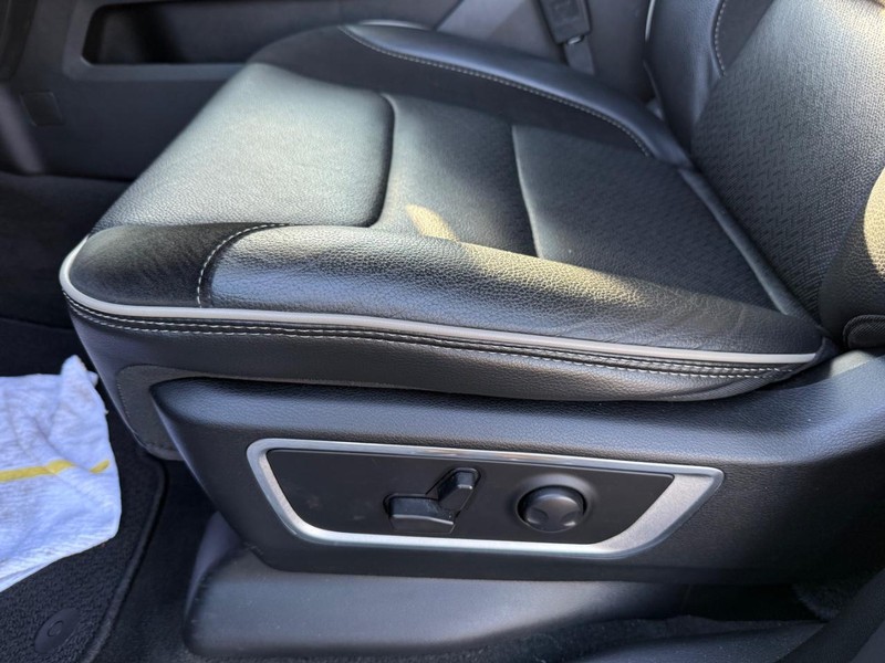 Ram 1500 Vehicle Image 25