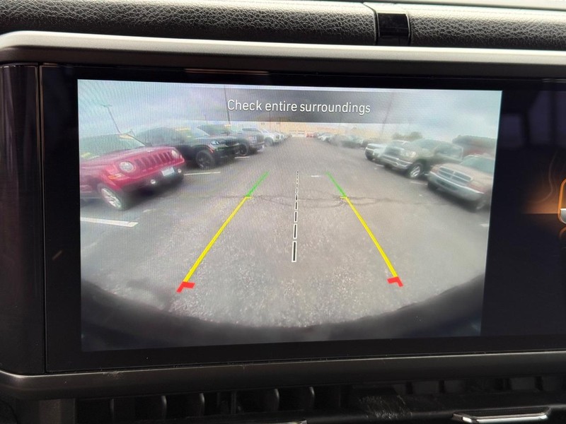 Jeep Wrangler 4xe Vehicle Image 18