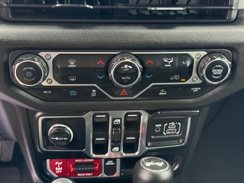 Jeep Wrangler 4xe Vehicle Image 19