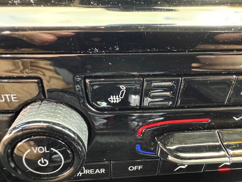 Jeep Grand Cherokee 4xe Vehicle Image 18