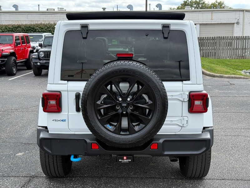 Jeep Wrangler 4xe Vehicle Image 04