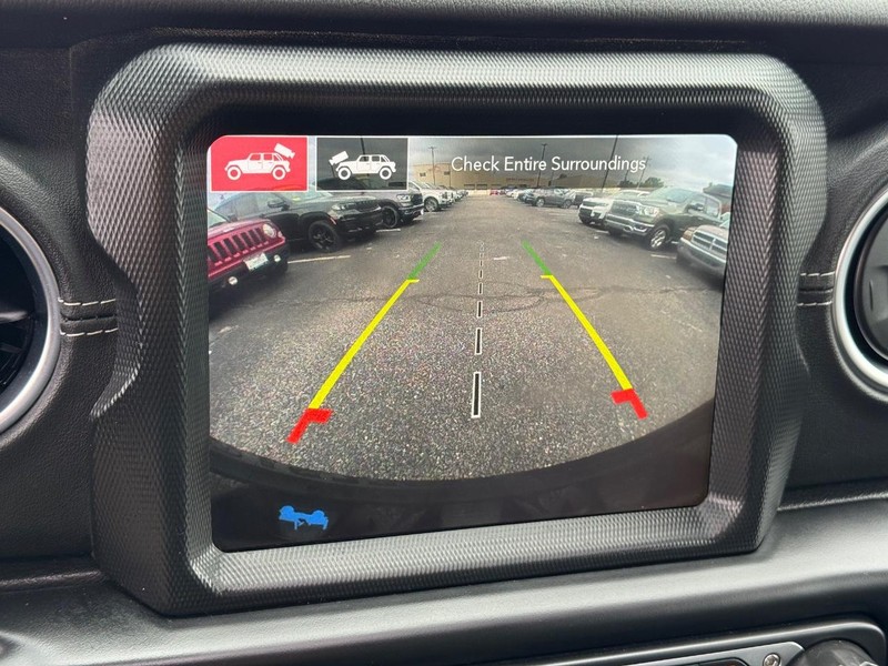 Jeep Wrangler 4xe Vehicle Image 18