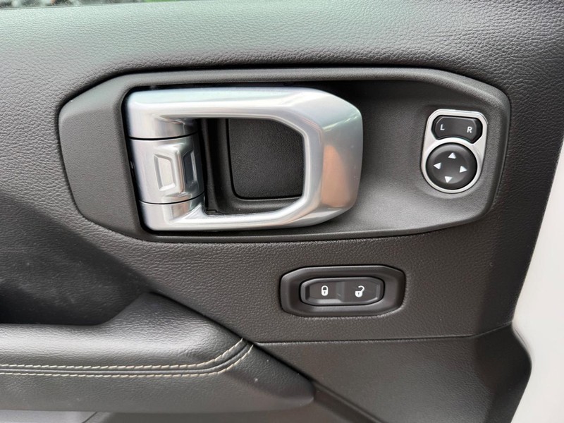 Jeep Wrangler 4xe Vehicle Image 26