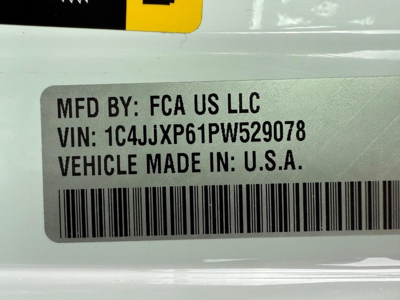 Jeep Wrangler 4xe Vehicle Image 28