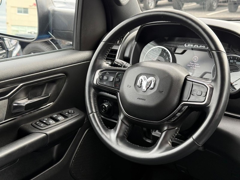 Ram 1500 Vehicle Image 12