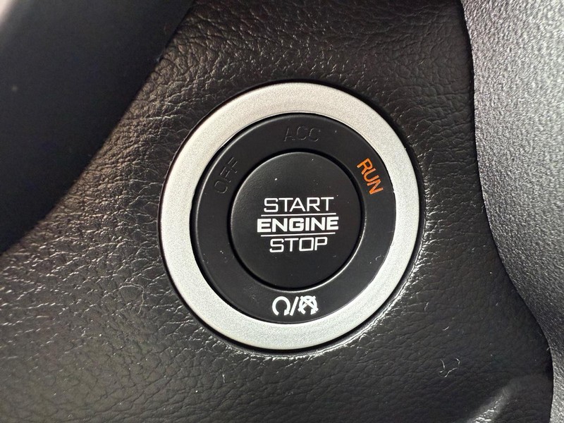 Ram 1500 Vehicle Image 15