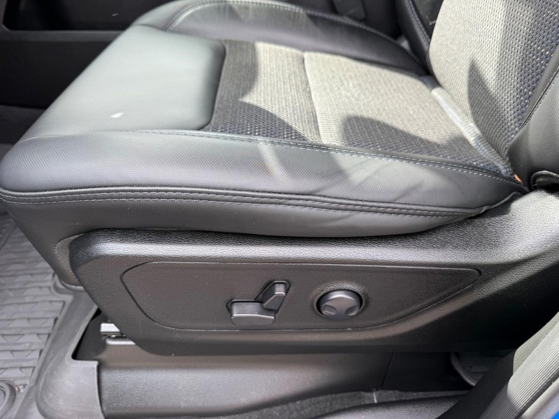 Ram 1500 Vehicle Image 25