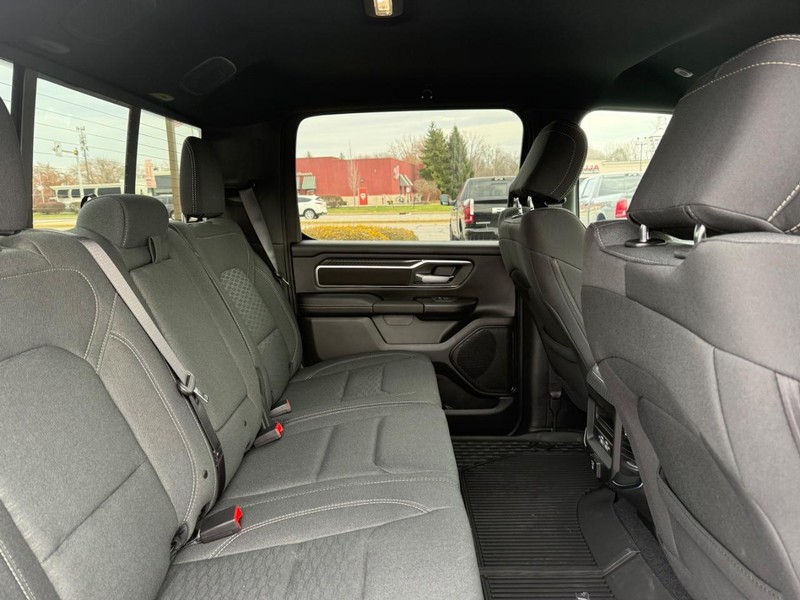 Ram 1500 Vehicle Image 04