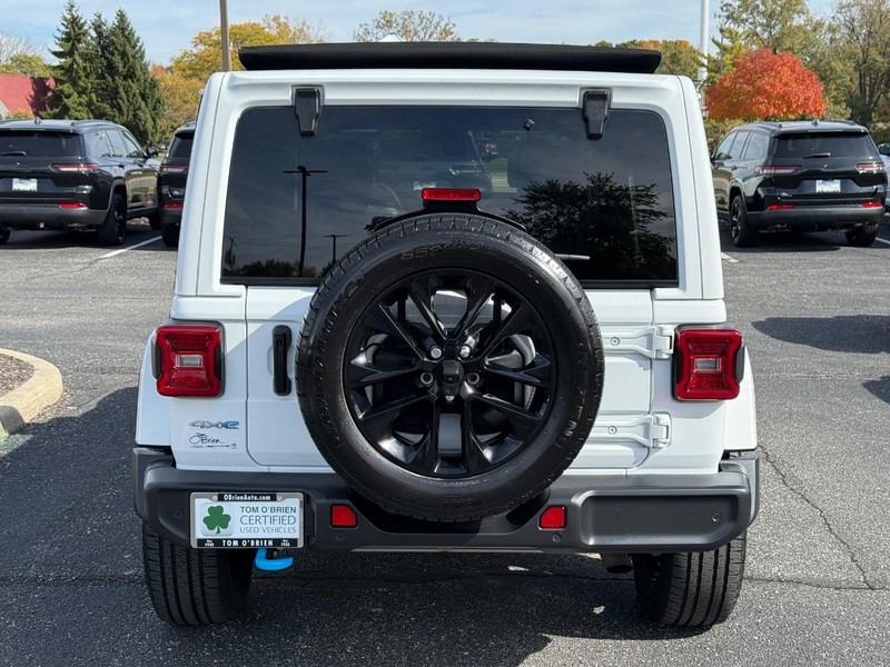 Jeep Wrangler 4xe Vehicle Image 04