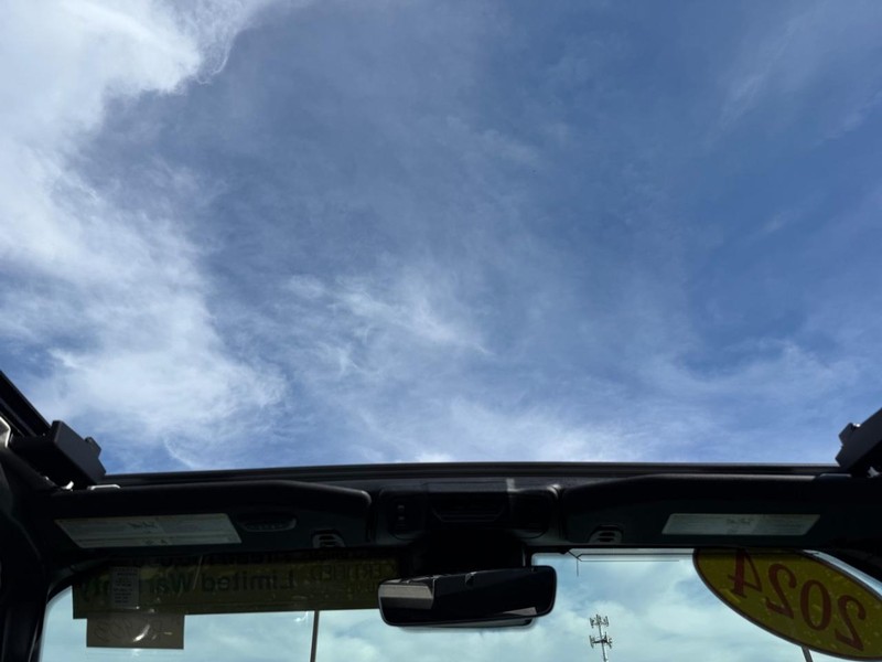 Jeep Wrangler 4xe Vehicle Image 11