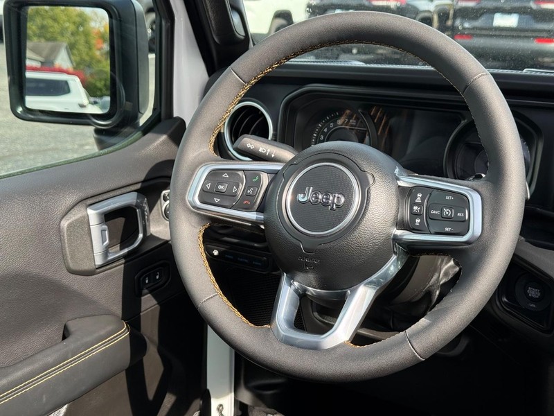 Jeep Wrangler 4xe Vehicle Image 13