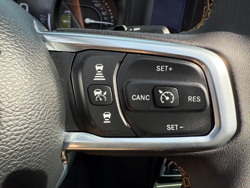 Jeep Wrangler 4xe Vehicle Image 15