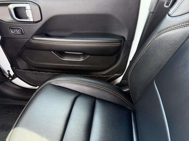 Jeep Wrangler 4xe Vehicle Image 22