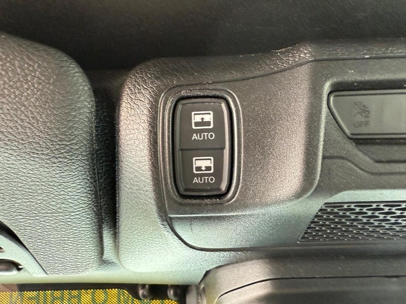 Jeep Wrangler 4xe Vehicle Image 23