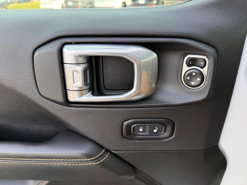 Jeep Wrangler 4xe Vehicle Image 26