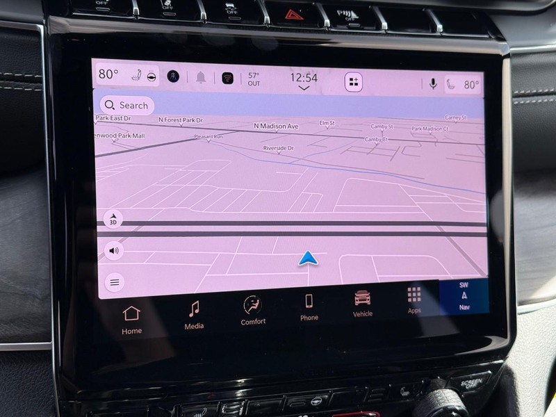 Jeep Grand Cherokee Vehicle Image 12