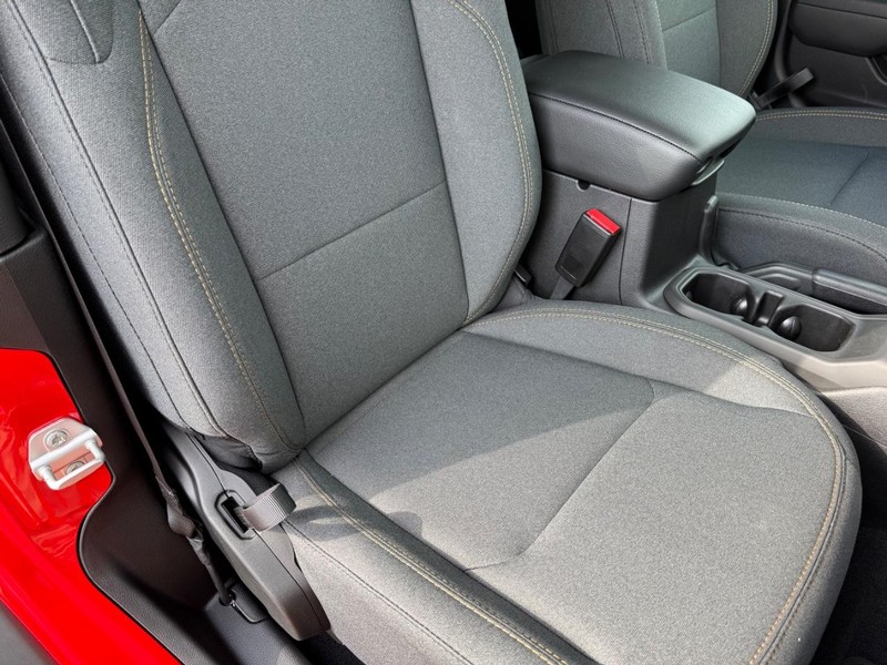 Jeep Wrangler Vehicle Image 06