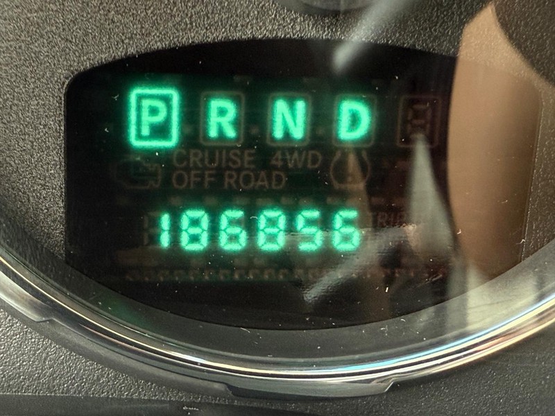 Jeep Liberty Vehicle Image 24