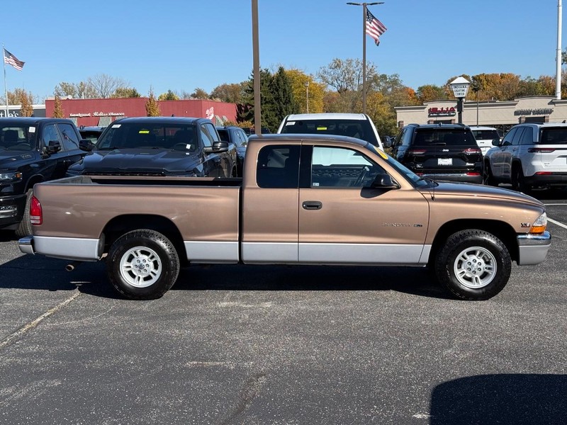 Dodge Dakota Vehicle Image 02