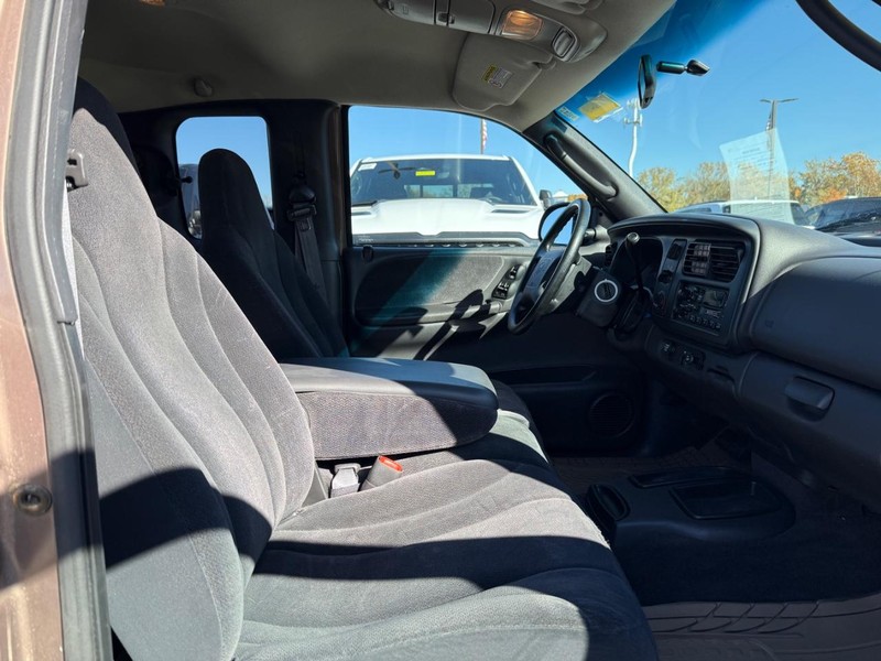 Dodge Dakota Vehicle Image 10