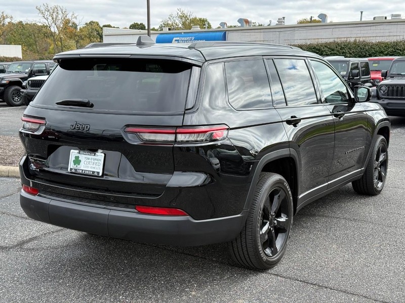 Jeep Grand Cherokee L Vehicle Image 03