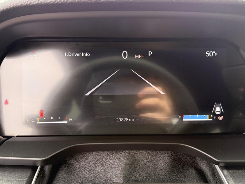 Jeep Grand Cherokee L Vehicle Image 26