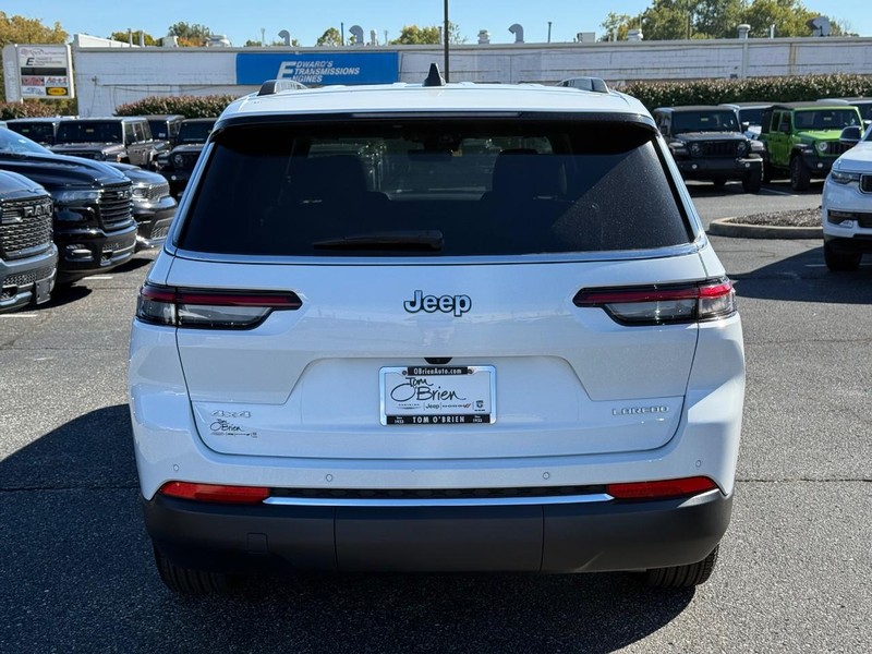 Jeep Grand Cherokee L Vehicle Image 04