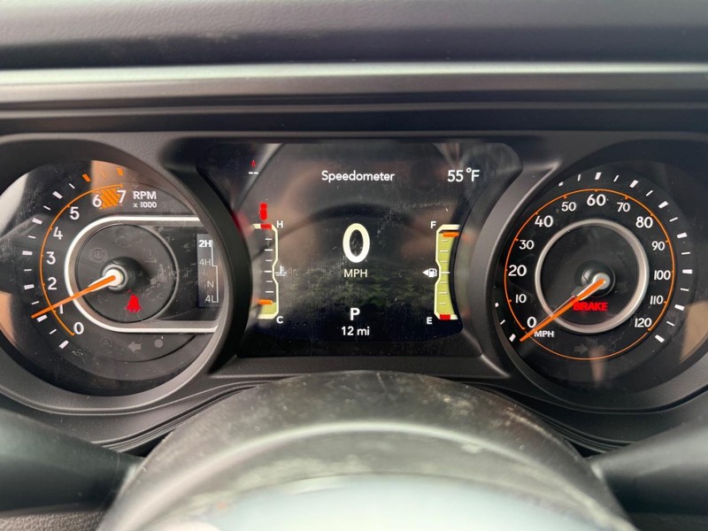 Jeep Wrangler Vehicle Image 18