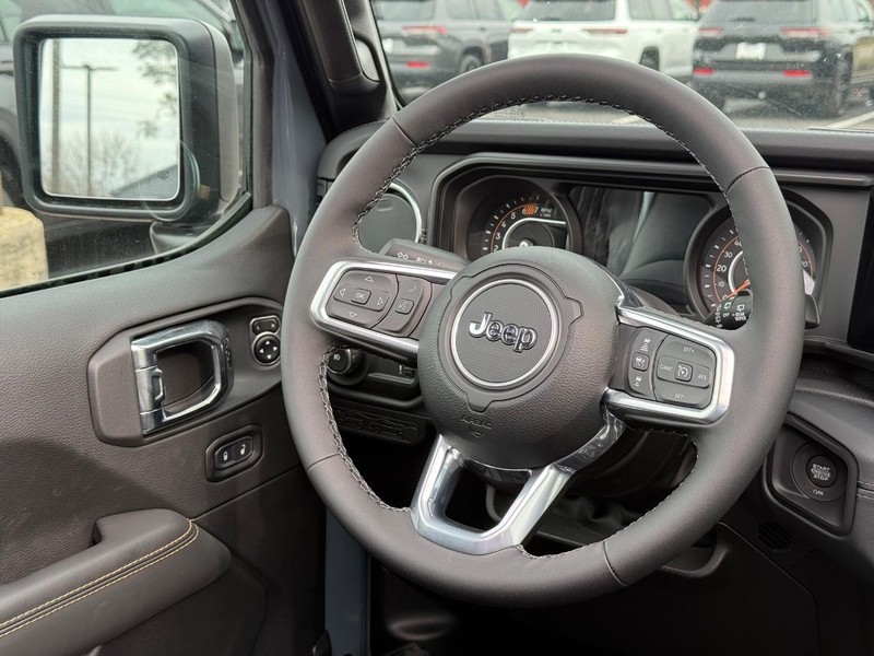 Jeep Wrangler Vehicle Image 07