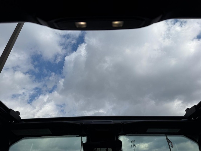 Jeep Wrangler Vehicle Image 05