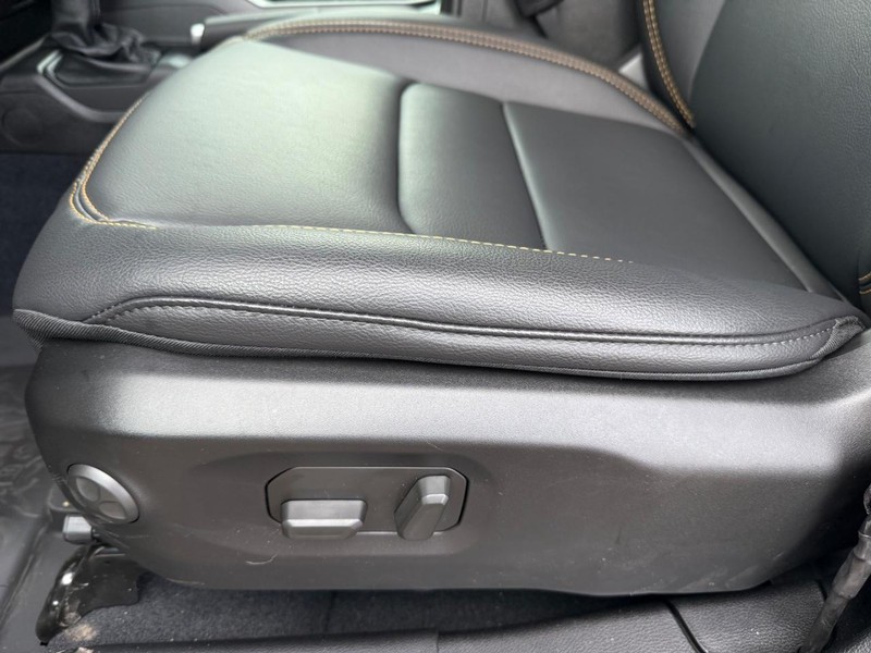 Jeep Wrangler Vehicle Image 21