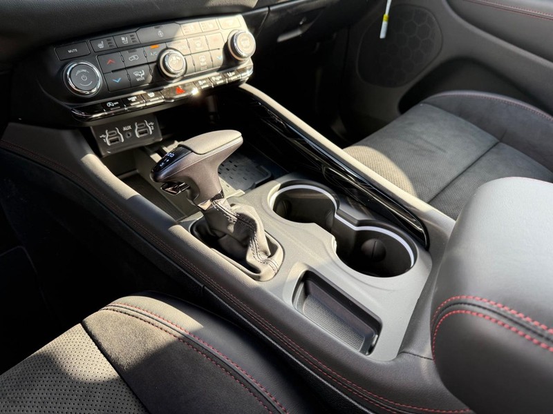 Dodge Durango Vehicle Image 16