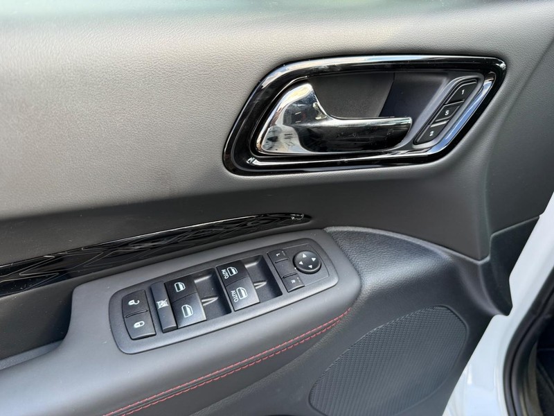 Dodge Durango Vehicle Image 21