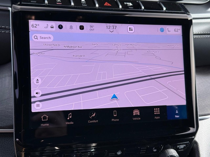 Jeep Grand Cherokee Vehicle Image 12