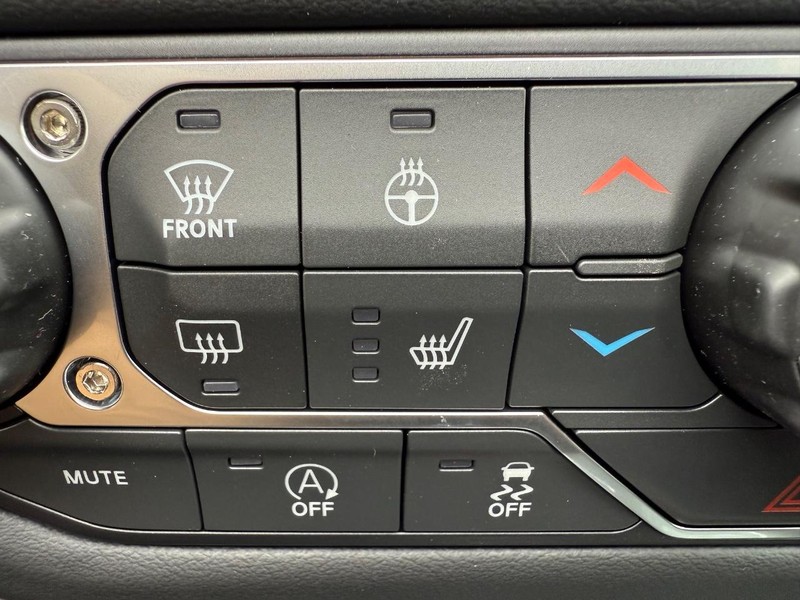 Jeep Wrangler Vehicle Image 11