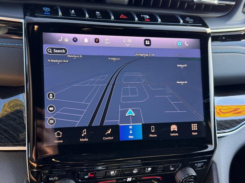 Jeep Grand Cherokee 4xe Vehicle Image 19