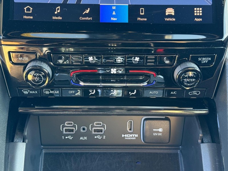 Jeep Grand Cherokee 4xe Vehicle Image 21