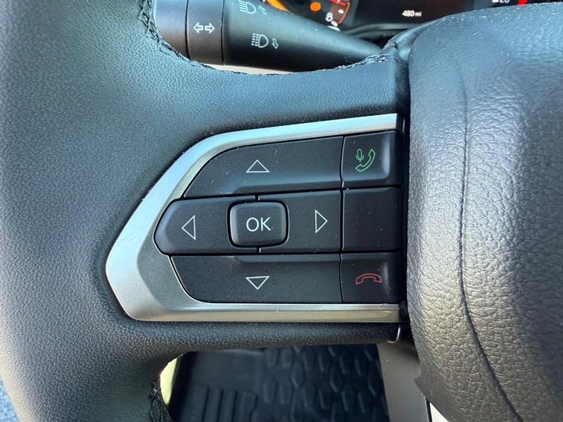 Jeep Compass Vehicle Image 13