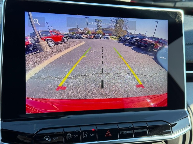 Jeep Compass Vehicle Image 17