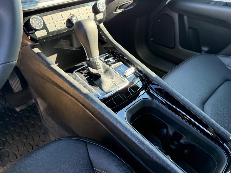 Jeep Compass Vehicle Image 19