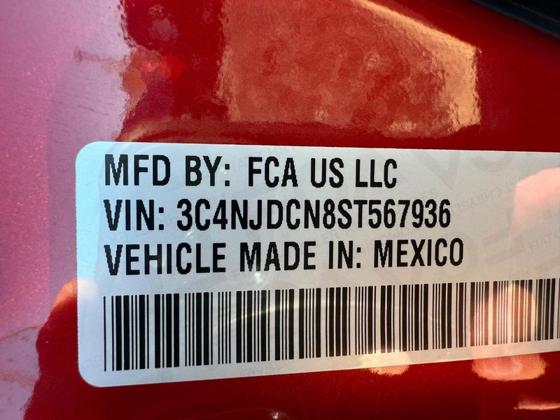 Jeep Compass Vehicle Image 25